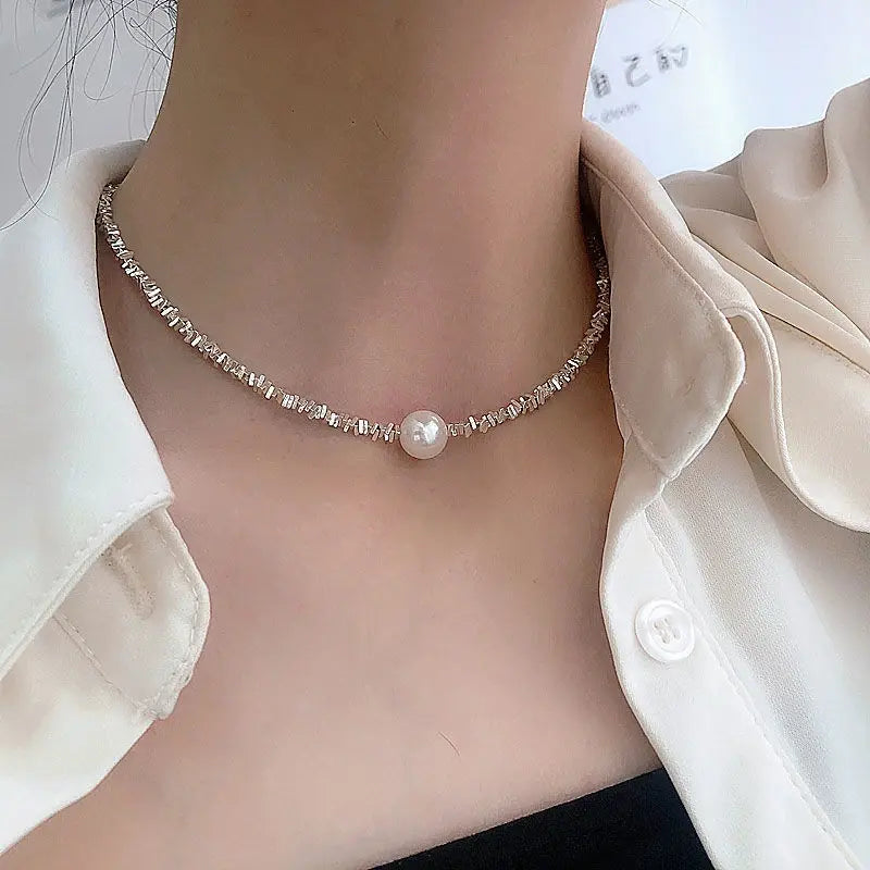 Hopea Minimalist Helmi Choker Kaulakoru