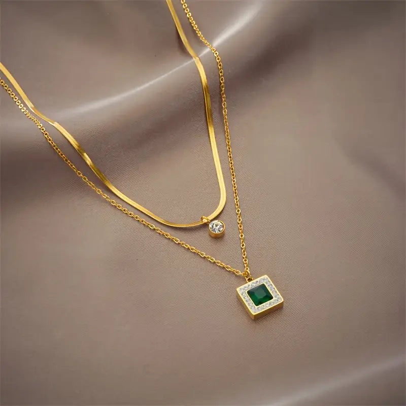 Kulta Smaragdi Layered Kaulakoru