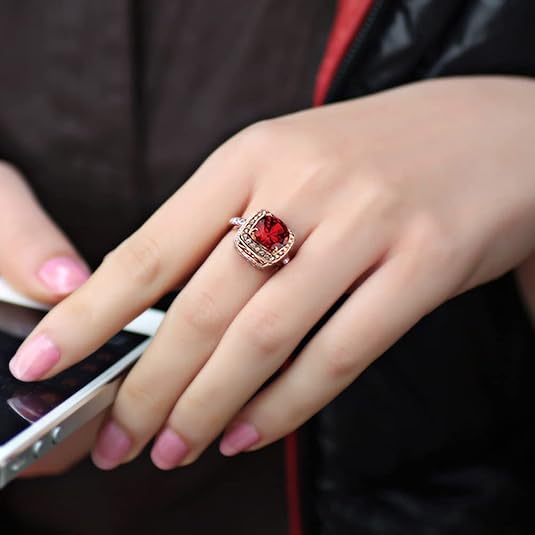 Rubiini Halo Statement Sormus | Rose Kulta
