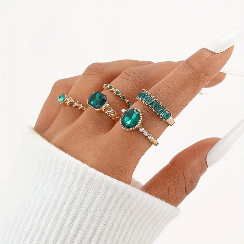 Zarina Exquisite Smaragdi Sormussetti | Kulta