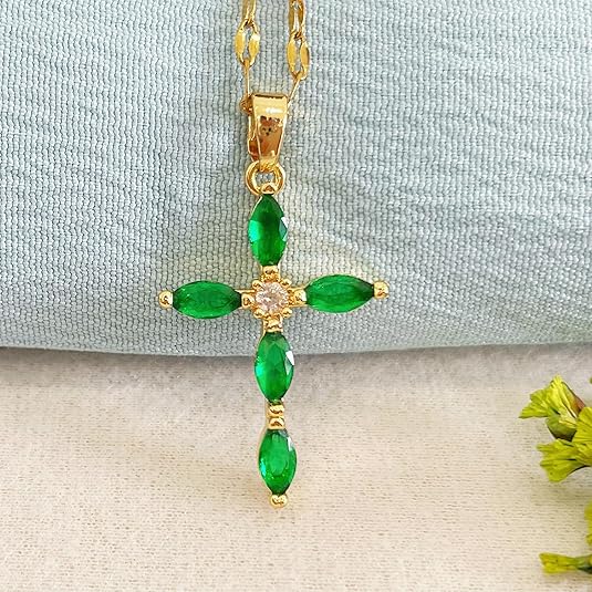 Kulta Smaragdi Marquise Cross Kaulakoru