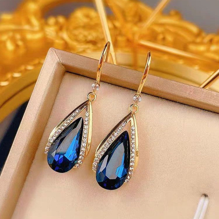 Azura Teardrop Korvakorut | Kulta