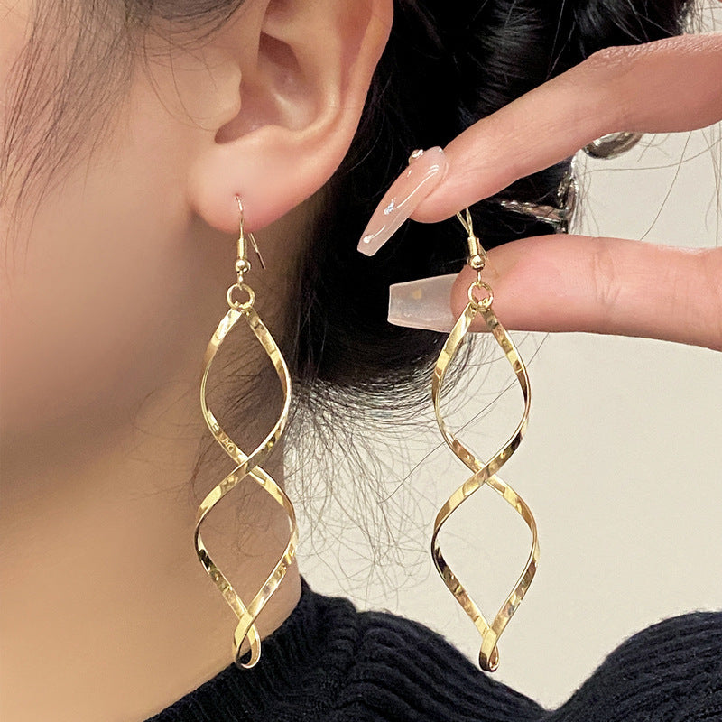Spiral Dangle Korvakorut | Kulta