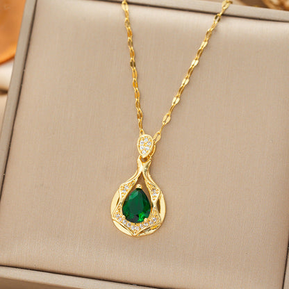 Kulta Smaragdi Teardrop Pendant Kaulakoru