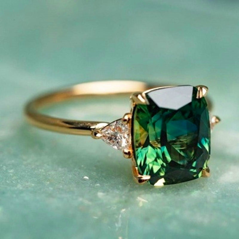 Kulta Cushion Solitaire Sormus