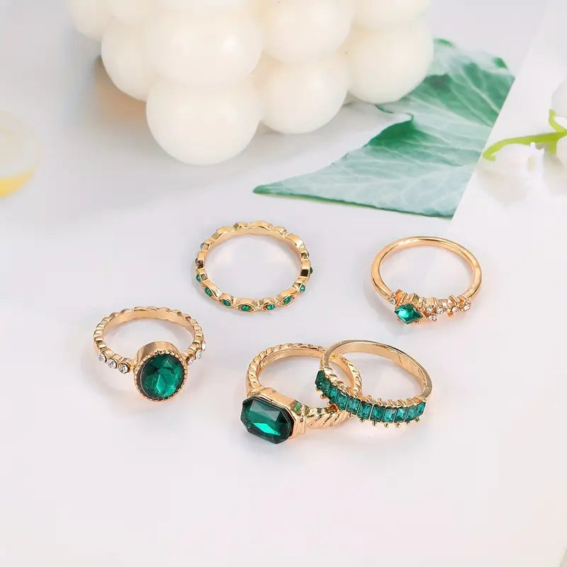 Zarina Exquisite Smaragdi Sormussetti | Kulta