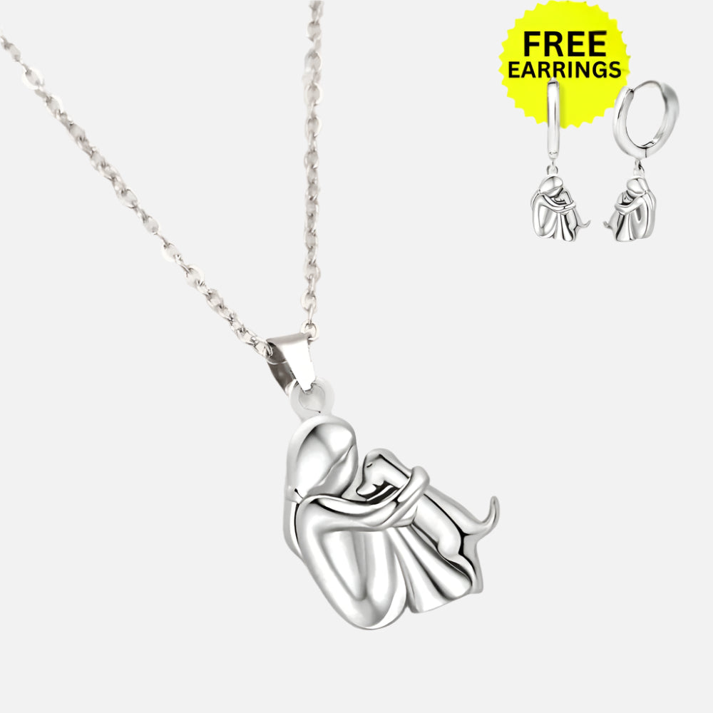 Wynter™ - Hug Pendant with Matching Korvakorut